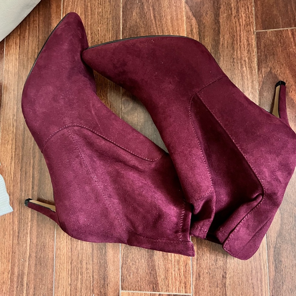Boots- expression size 10